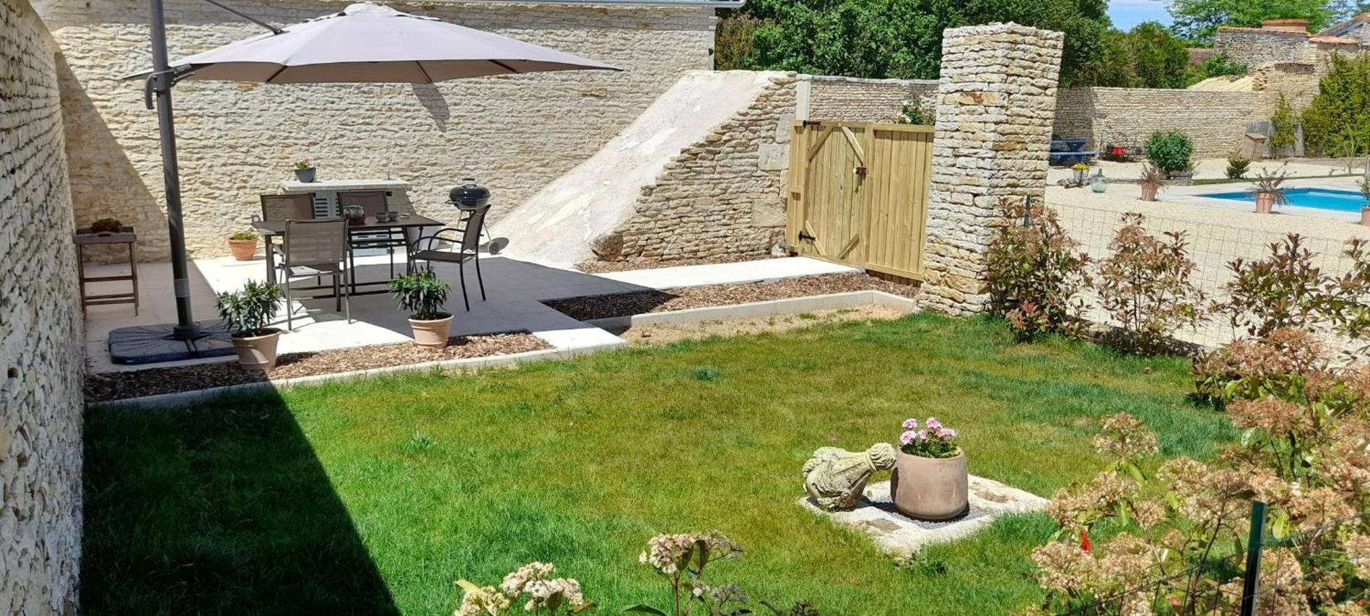La Galuche Bed & Breakfast Angliers  Екстериор снимка