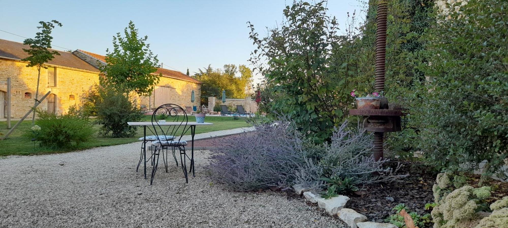 La Galuche Bed & Breakfast Angliers  Екстериор снимка