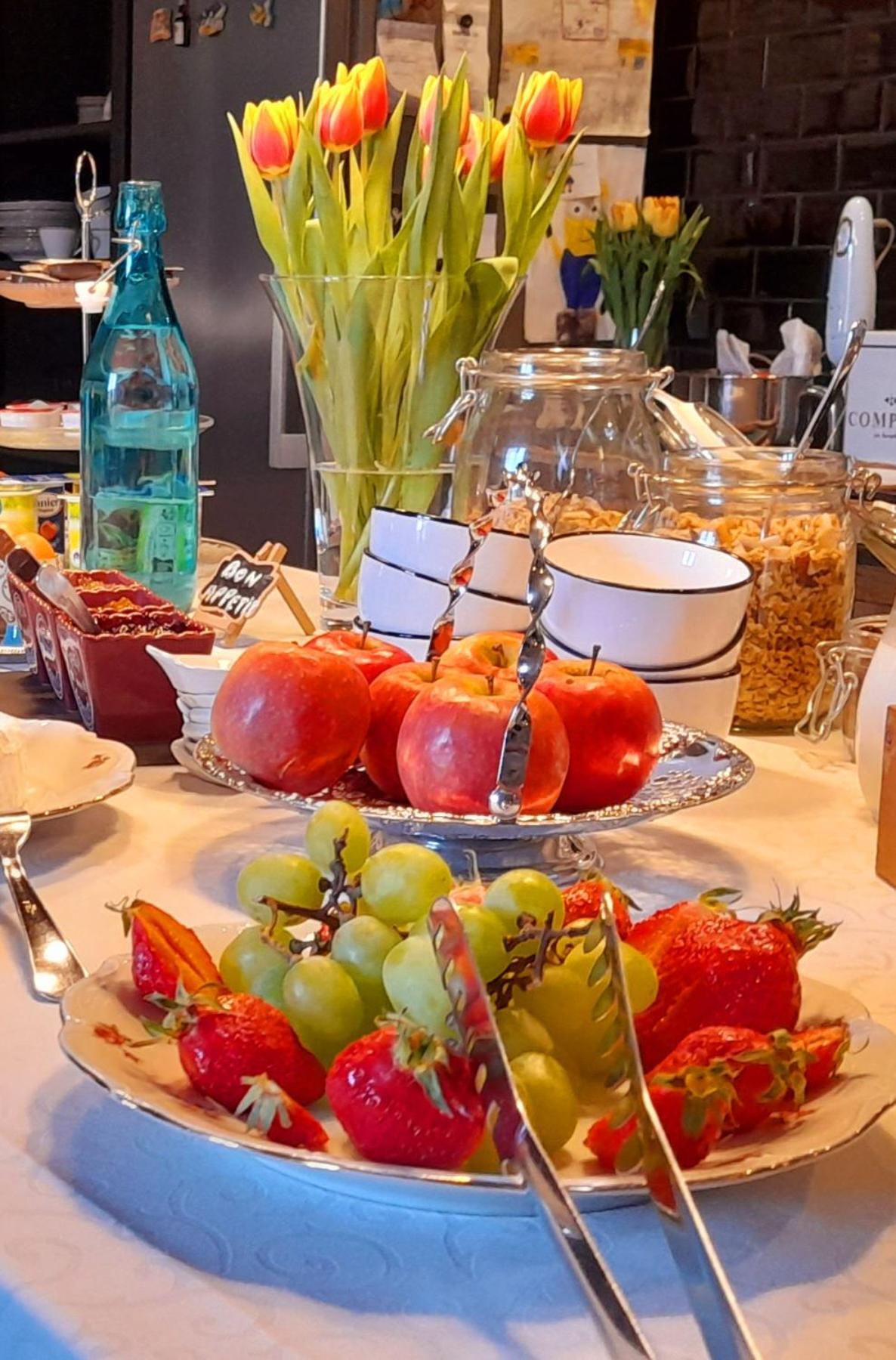 La Galuche Bed & Breakfast Angliers  Екстериор снимка